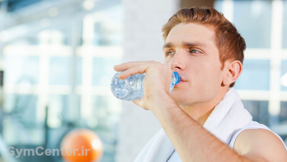 آب خوردن در هنگام ورزش